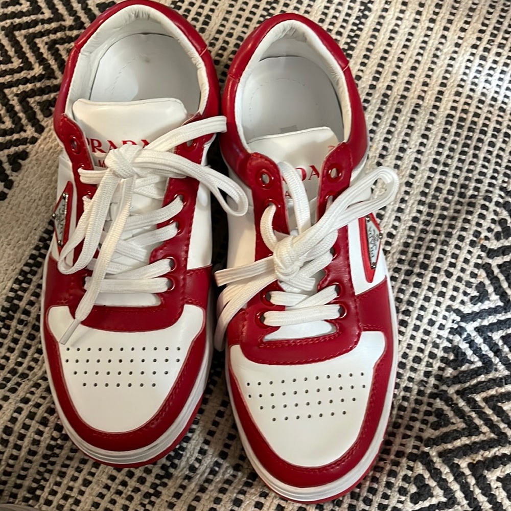 Prada district triangle sneakers size 38